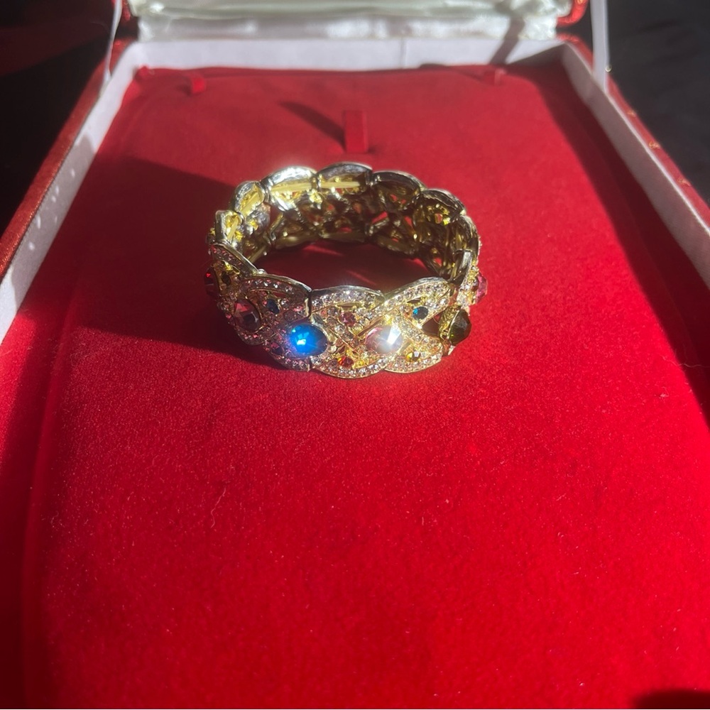 Elegant Gold and Blue Women's Bracelet